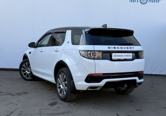 Подержанный автомобиль Land Rover Discovery Sport 2017 года (7 фото)