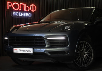 Подержанный автомобиль Porsche Cayenne 2018 года (27 фото)