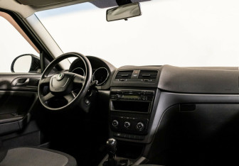 Подержанный автомобиль Skoda Yeti 2013 года (5 фото)