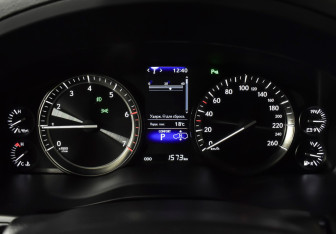 Подержанный автомобиль Lexus LX 2021 года (11 фото)