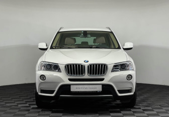 Подержанный автомобиль BMW X3 2011 года (3 фото)