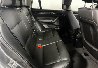 Подержанный автомобиль BMW X3 2015 года (14 фото)