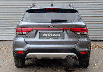 Подержанный автомобиль Kia Rio Hatchback 2020 года (6 фото)