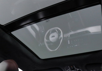 Подержанный автомобиль Geely Monjaro 2022 года (28 фото)