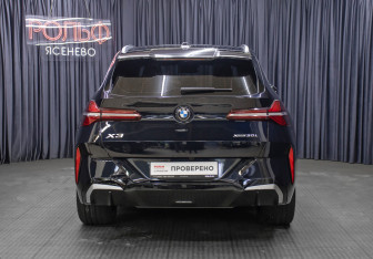 Подержанный автомобиль BMW X3 2025 года (6 фото)