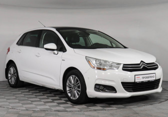 Подержанный автомобиль Citroen C4 Hatchback 2011 года (3 фото)