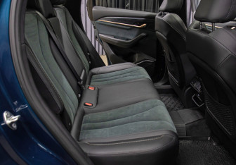 Подержанный автомобиль Geely Monjaro 2023 года (12 фото)