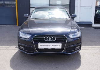 Подержанный автомобиль Audi A4 Sedan 2012 года (2 фото)