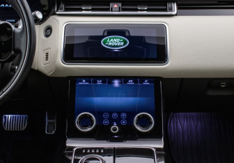 Подержанный автомобиль Land Rover Range Rover Velar 2017 года (14 фото)
