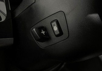 Подержанный автомобиль BMW X6 2016 года (18 фото)