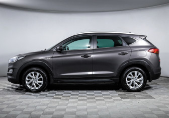 Подержанный автомобиль Hyundai Tucson 2019 года (9 фото)