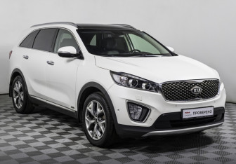 Подержанный автомобиль Kia Sorento 2017 года (3 фото)