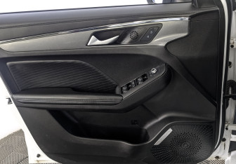 Подержанный автомобиль Haval Jolion 2022 года (19 фото)