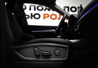 Подержанный автомобиль Audi Q5 2017 года (28 фото)