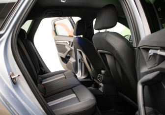 Подержанный автомобиль Audi A3 Hatchback 2021 года (24 фото)