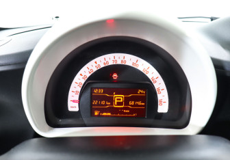 Подержанный автомобиль Smart Forfour 2016 года (11 фото)