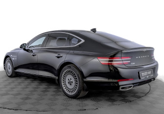 Подержанный автомобиль Genesis G80 2021 года (7 фото)