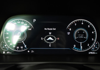 Подержанный автомобиль Hyundai Sonata 2022 года (12 фото)