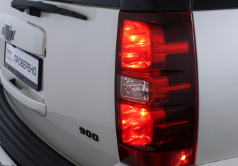 Подержанный автомобиль Chevrolet Tahoe 2012 года (27 фото)
