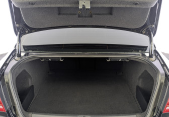 Подержанный автомобиль Volkswagen Passat Sedan 2012 года (10 фото)