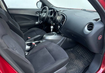 Подержанный автомобиль Nissan Juke 2011 года (13 фото)