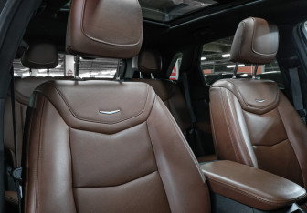 Подержанный автомобиль Cadillac XT5 2020 года (11 фото)