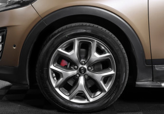 Подержанный автомобиль Kia Sorento 2017 года (29 фото)