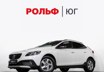 Подержанный автомобиль Volvo V40 Cross Country 2018 года (1 фото)