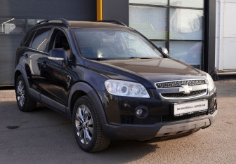 Подержанный автомобиль Chevrolet Captiva 2011 года (3 фото)