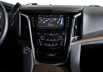 Подержанный автомобиль Cadillac Escalade Suv 2019 года (16 фото)