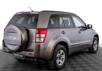 Подержанный автомобиль Suzuki Grand Vitara 2014 года (5 фото)