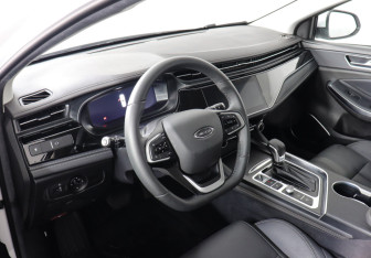 Подержанный автомобиль Omoda S5 2024 года (9 фото)