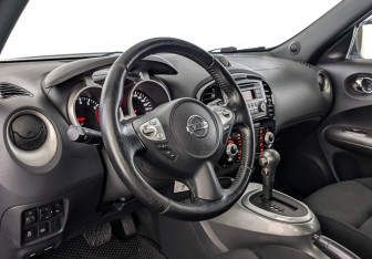 Подержанный автомобиль Nissan Juke 2014 года (15 фото)