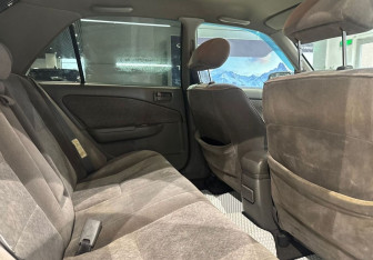 Подержанный автомобиль Toyota Corona Sedan 1998 года (14 фото)