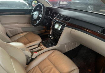 Подержанный автомобиль Skoda Superb Liftback 2012 года (7 фото)
