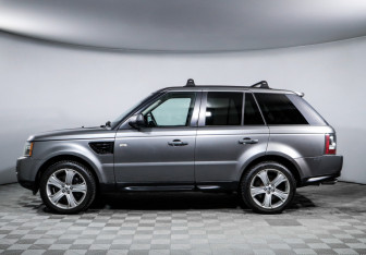 Подержанный автомобиль Land Rover Range Rover Sport 2009 года (8 фото)