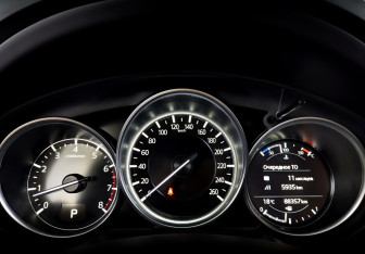 Подержанный автомобиль Mazda CX-5 2021 года (13 фото)