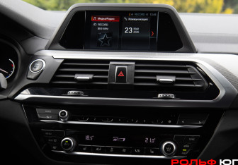 Подержанный автомобиль BMW X4 2019 года (16 фото)