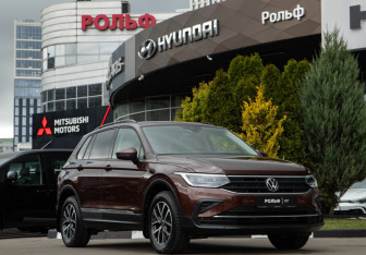 Подержанный автомобиль Volkswagen Tiguan 2021 года (2 фото)