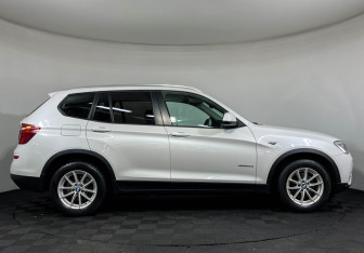 Подержанный автомобиль BMW X3 2017 года (6 фото)