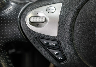 Подержанный автомобиль Nissan Juke 2012 года (19 фото)