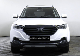 Подержанный автомобиль FAW Besturn X40 2020 года (2 фото)