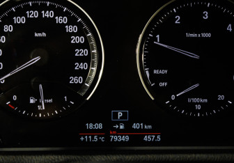 Подержанный автомобиль BMW X2 2018 года (10 фото)