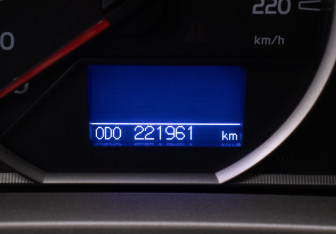 Подержанный автомобиль Toyota RAV4 2013 года (12 фото)