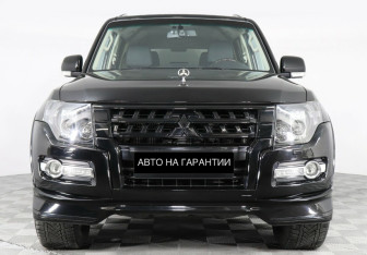 Подержанный автомобиль Mitsubishi Pajero 2019 года (2 фото)