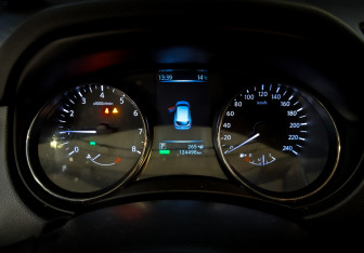 Подержанный автомобиль Nissan Qashqai 2016 года (13 фото)