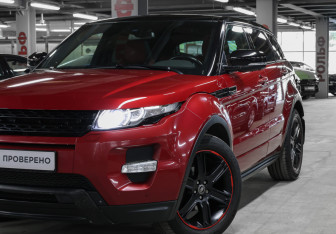 Подержанный автомобиль Land Rover Range Rover Evoque 2012 года (22 фото)