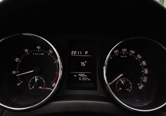 Подержанный автомобиль Skoda Yeti 2013 года (12 фото)