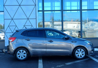 Подержанный автомобиль Kia Rio Hatchback 2016 года (4 фото)