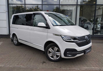 Подержанный автомобиль Volkswagen Multivan 2020 года (3 фото)